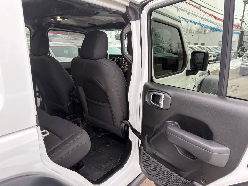 Used 2022 Jeep Wrangler Unlimited Sport image 42