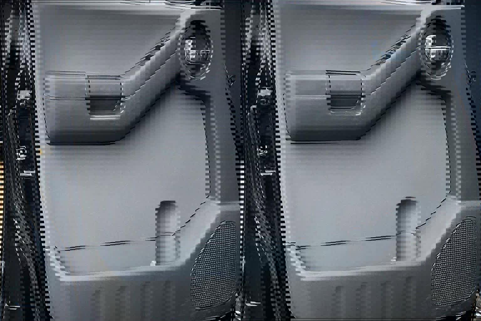 Used 2014 Nissan Xterra X image 19