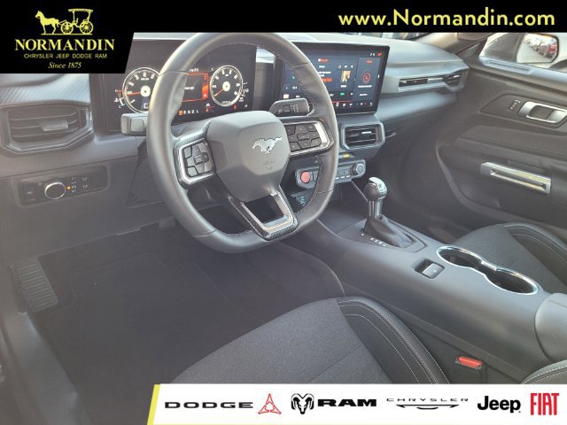 Used 2024 Ford Mustang Coupe RWD image 6