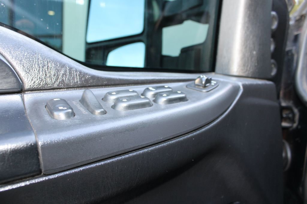 Used 2004 Ford F250 Harley-Davidson AWD/4WD image 12