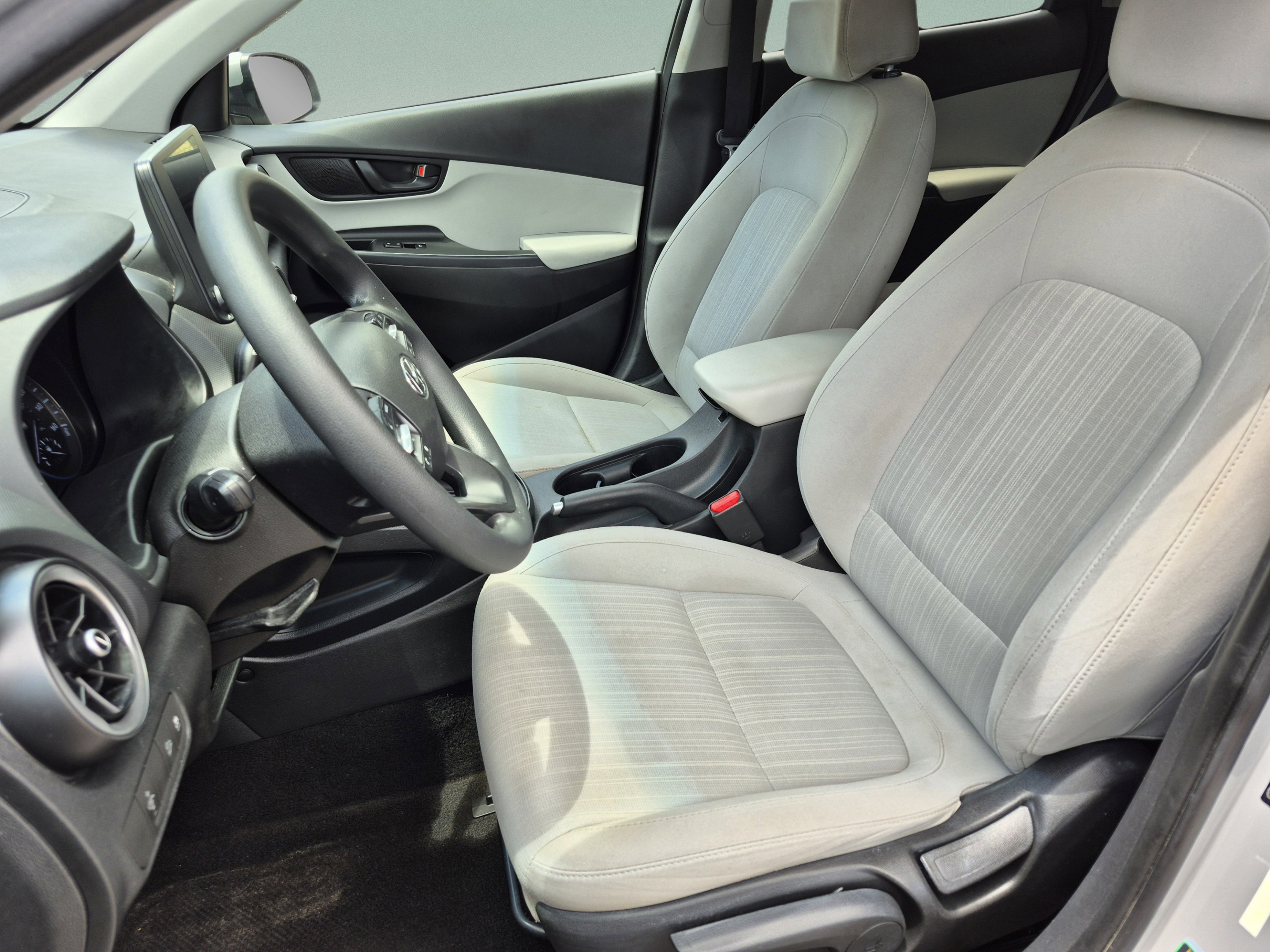 Certified 2022 Hyundai Kona SEL w/ Cargo Package FWD image 17
