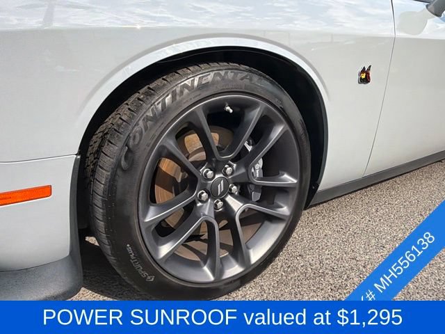 Used 2021 Dodge Challenger R/T Scat Pack w/ Shaker Package RWD image 4
