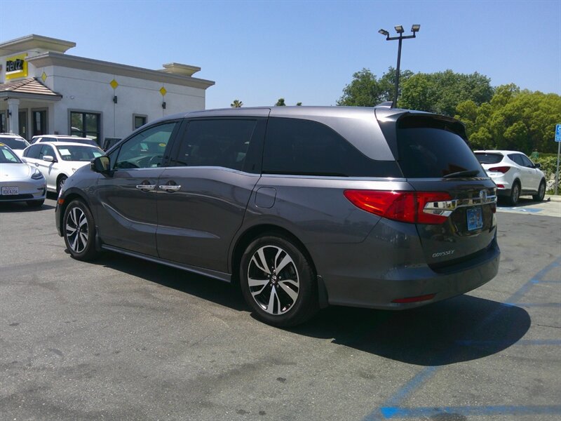 Used 2019 Honda Odyssey Elite image 4