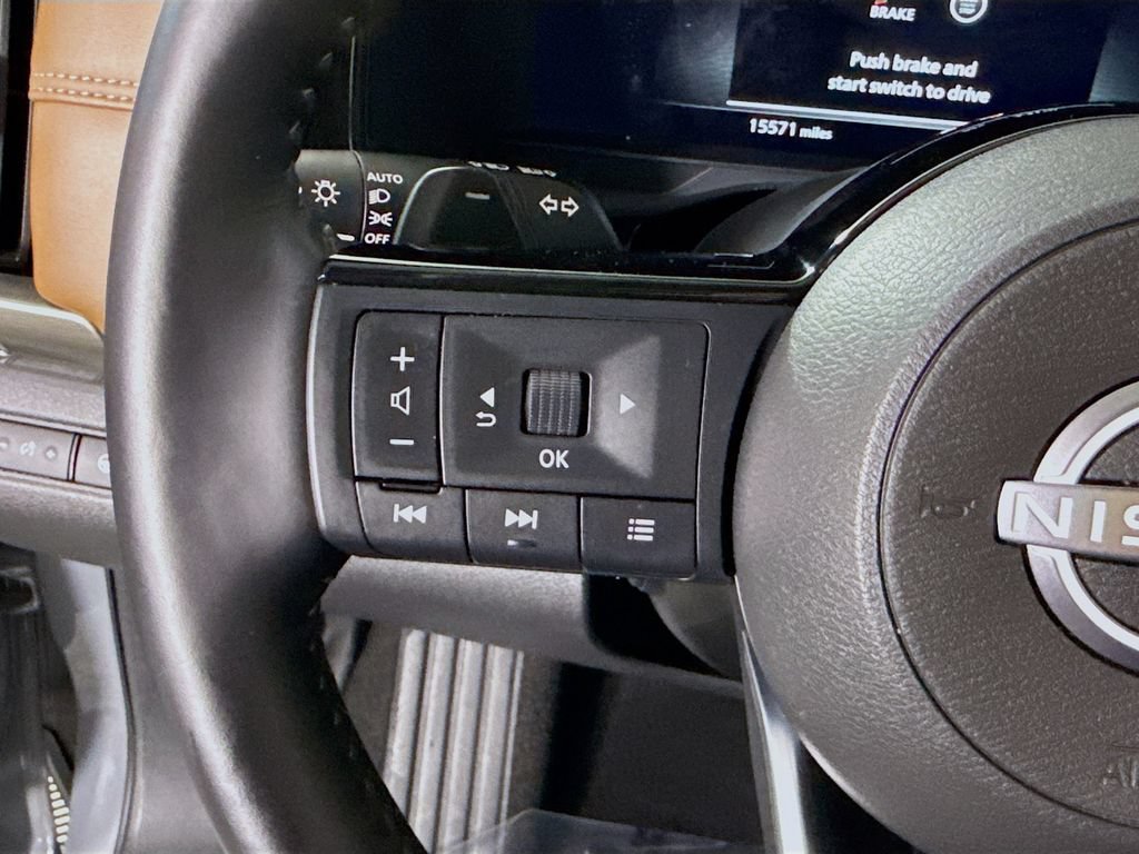 Certified 2025 Nissan Pathfinder Platinum AWD/4WD image 24