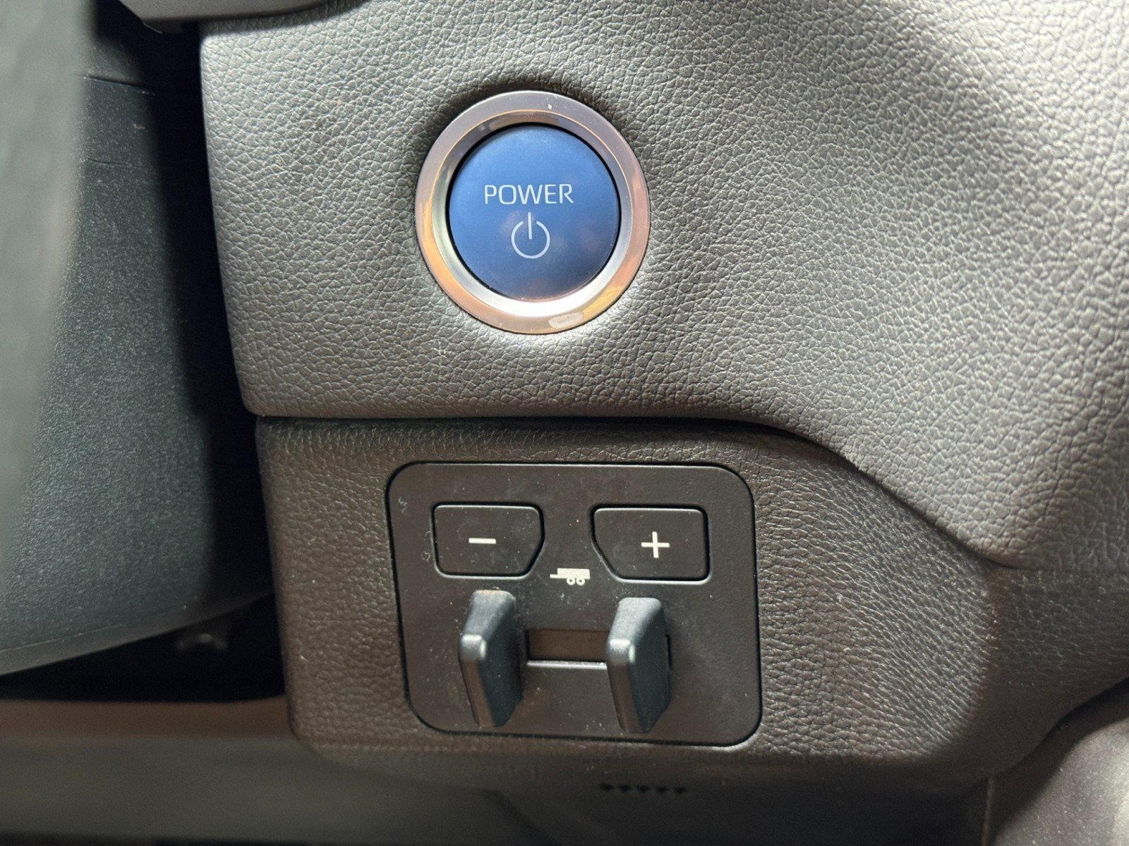 Used 2023 Toyota Sequoia Limited AWD/4WD image 24