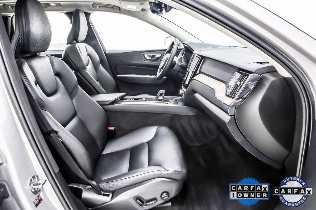 Used 2022 Volvo XC60 T8 Inscription Expression w/ Advanced Package image 33