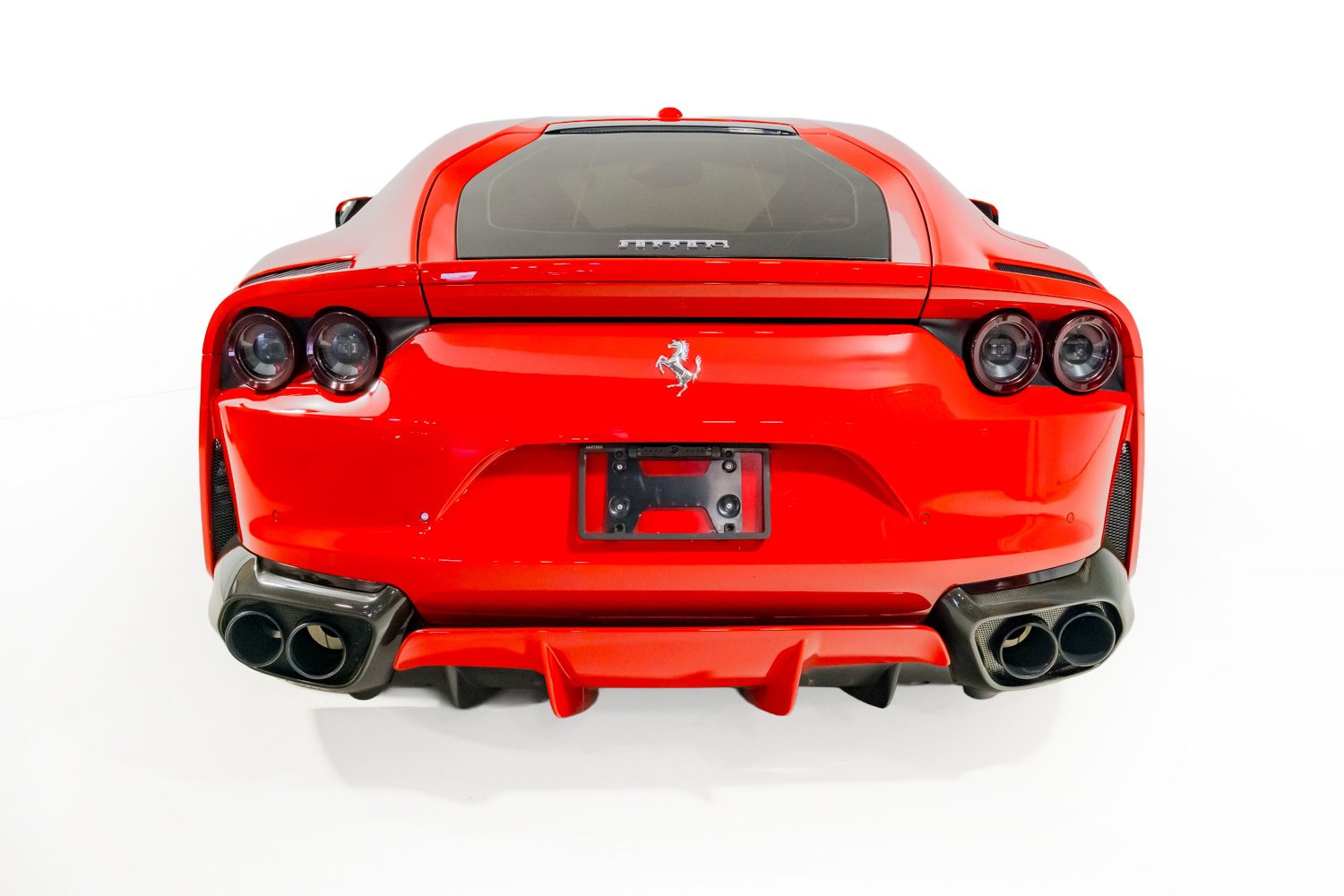 Used 2018 Ferrari 812 Superfast RWD image 8