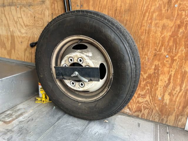 Used 2013 Ford E-350 and Econoline 350 Super Duty w/ Air Conditioning Prep Pkg image 25