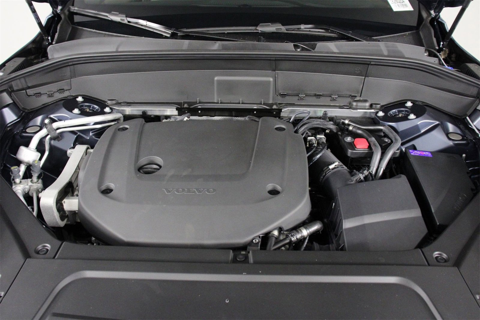 New 2026 Volvo XC90 B6 Plus w/ Protection Package Premier image 13