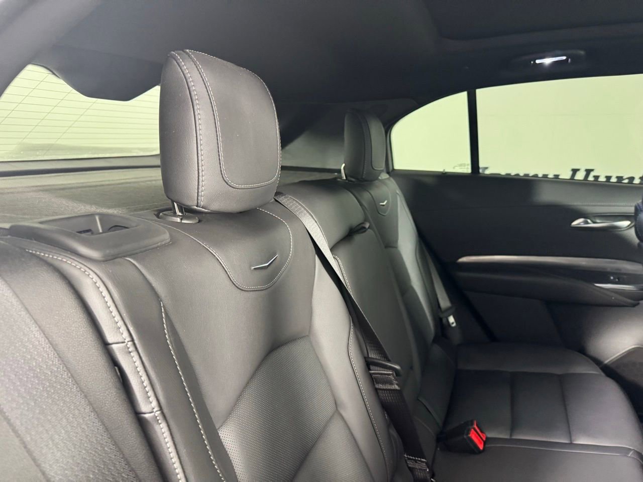 Used 2025 Cadillac XT4 Premium Luxury image 29