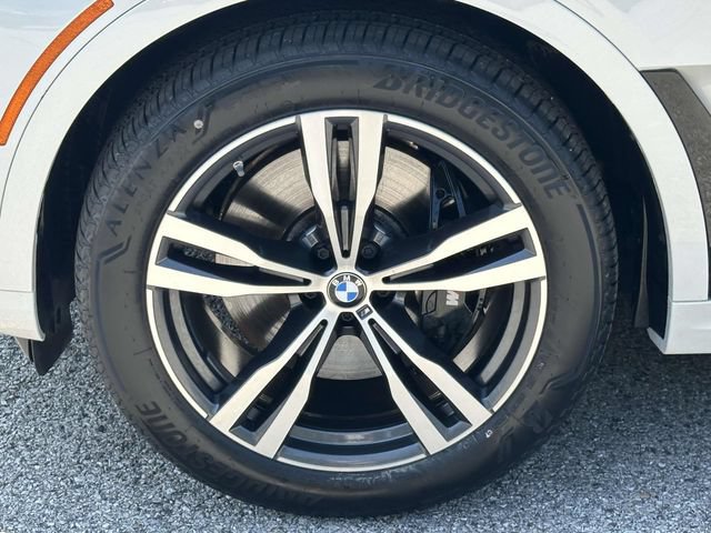 Certified 2025 BMW X7 M60i AWD/4WD image 14