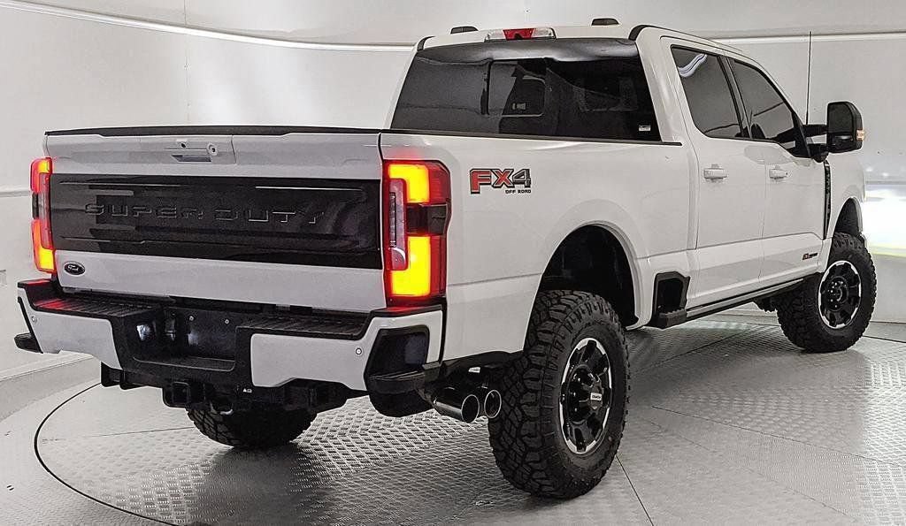 Used 2026 Ford F250 Platinum AWD/4WD image 3