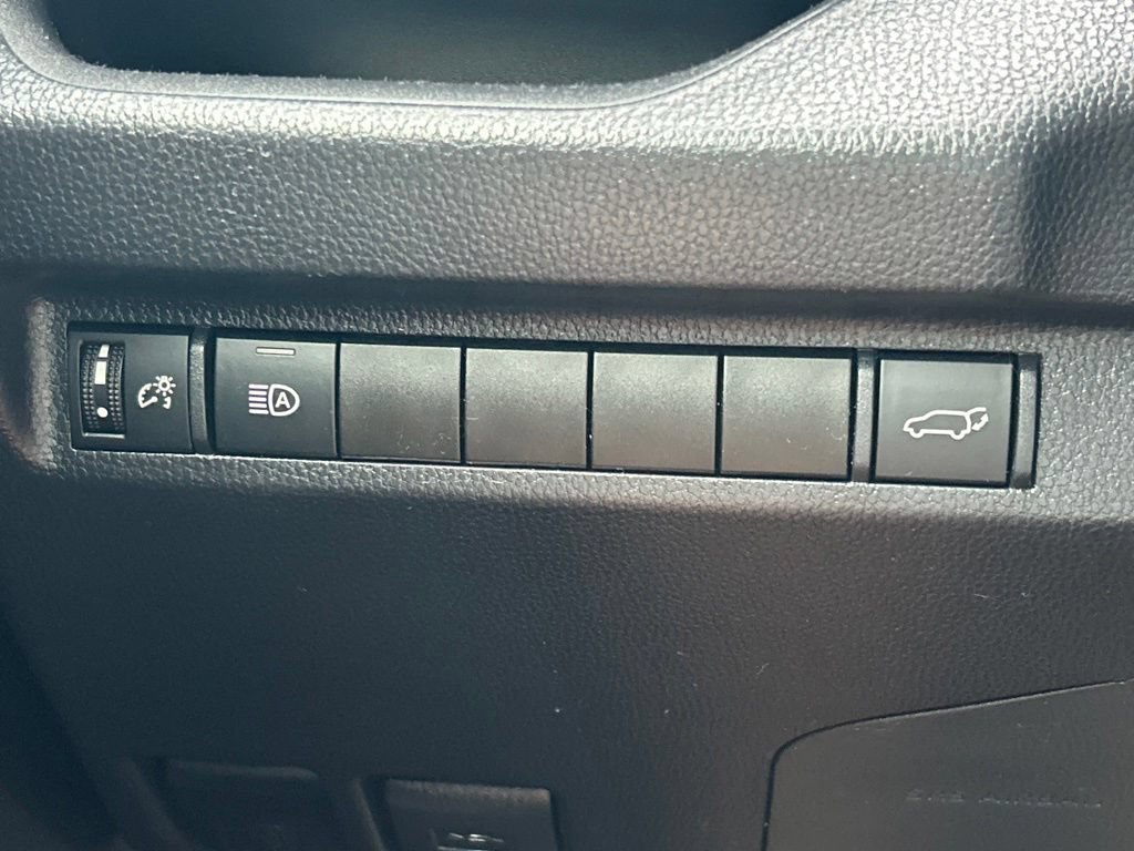 Used 2023 Toyota RAV4 XLE Premium AWD/4WD image 29