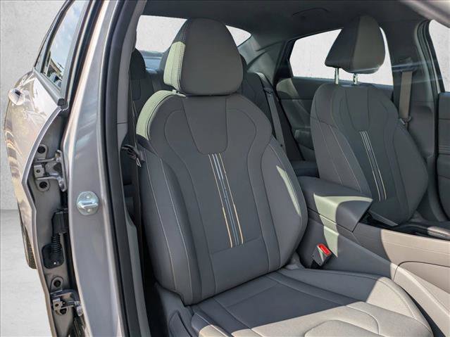 Certified 2025 Hyundai Elantra Sport FWD image 19