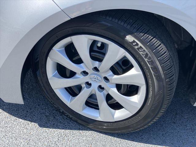 Certified 2025 Toyota Corolla LE FWD image 9