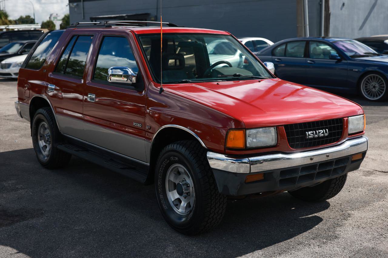 Used 1994 Isuzu Rodeo LS RWD image 15