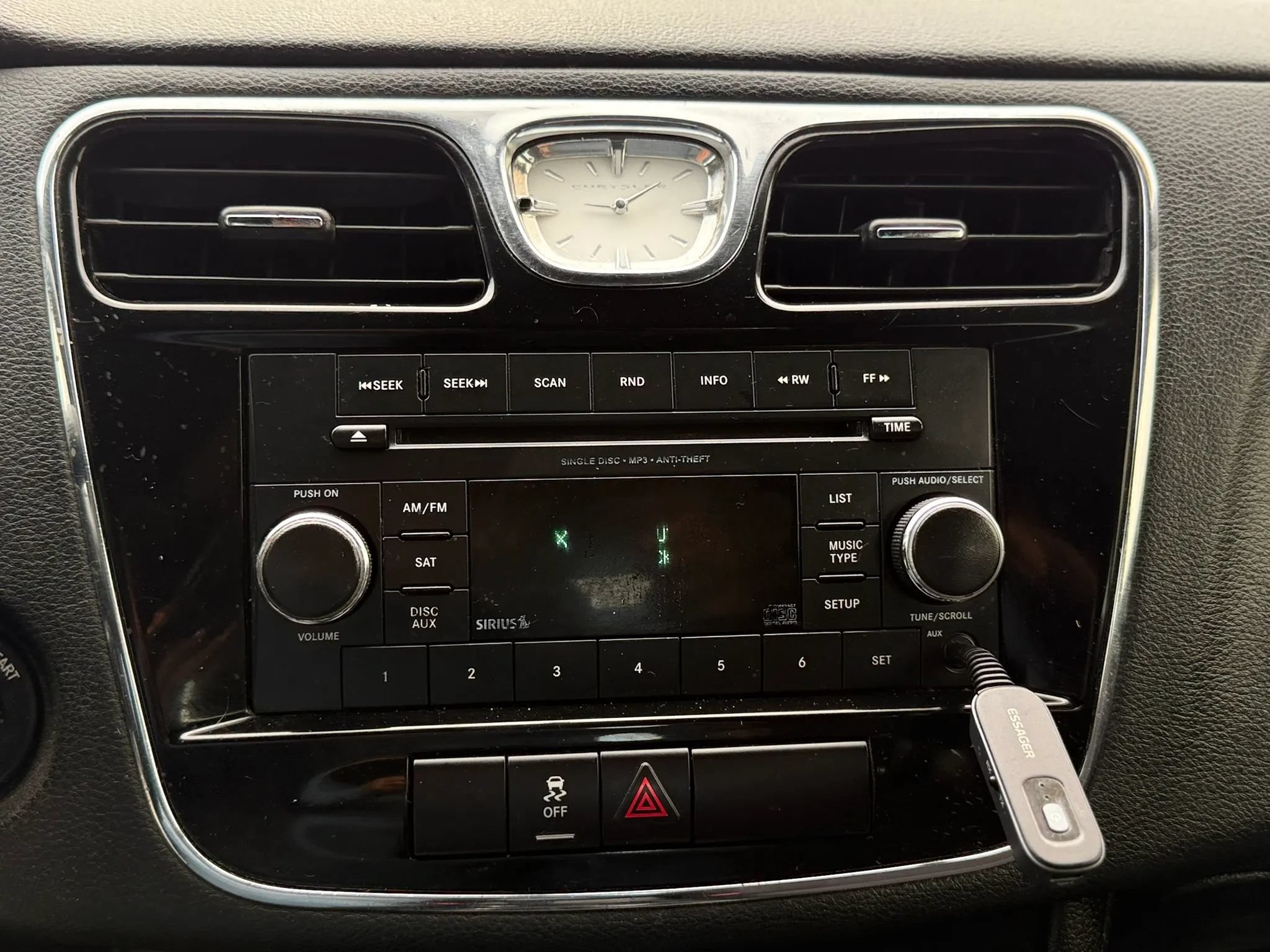 Used 2013 Chrysler 200 Touring FWD image 20
