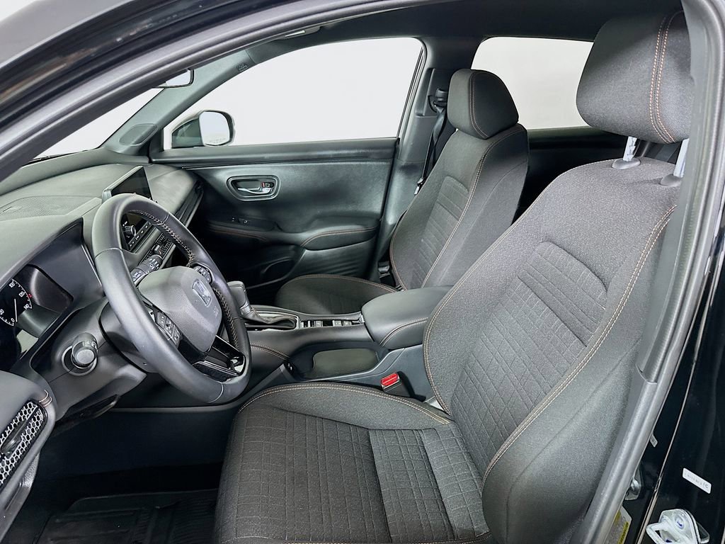 Certified 2025 Honda HR-V Sport image 8