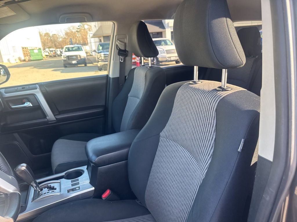 Used 2016 Toyota 4Runner SR5 image 42