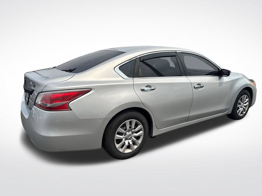Used 2013 Nissan Altima 2.5 S FWD image 5