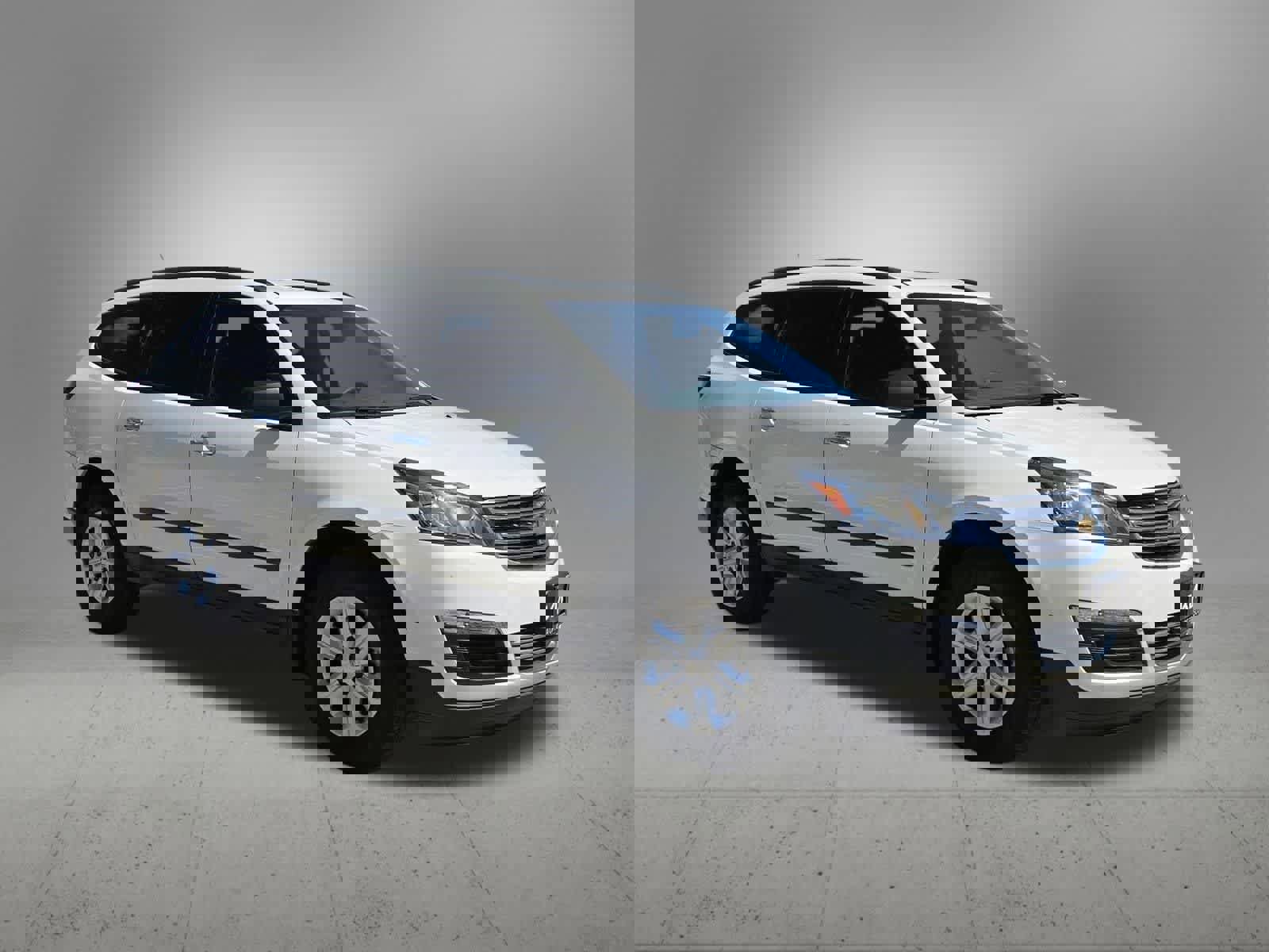 Used 2015 Chevrolet Traverse LS FWD image 8