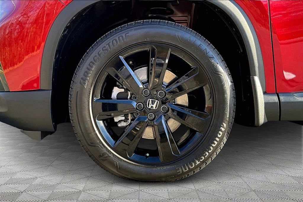Certified 2025 Honda Pilot Black Edition image 23