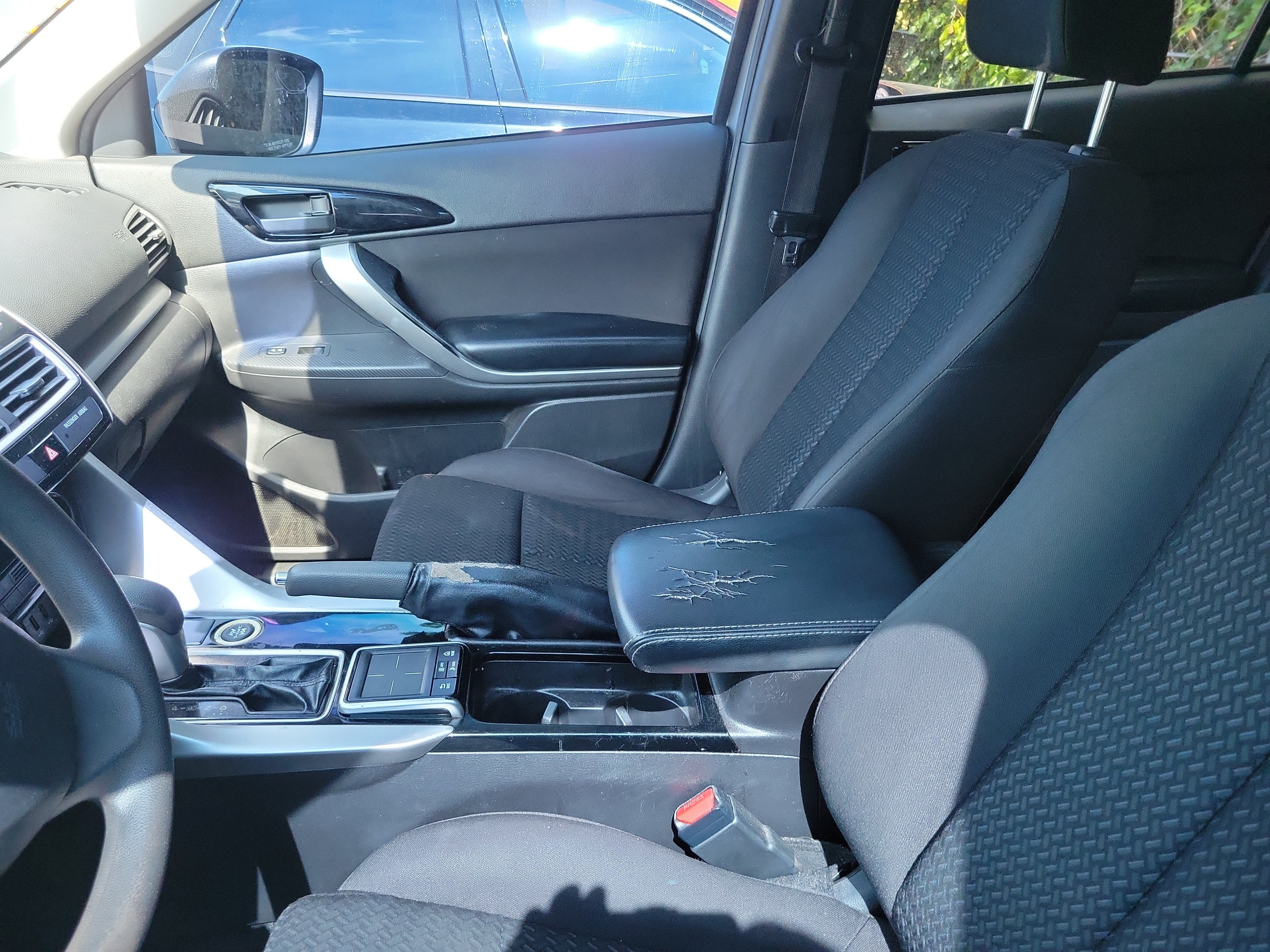 Used 2018 Mitsubishi Eclipse Cross LE AWD/4WD image 9