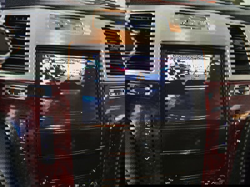 Used 2011 Cadillac Escalade ESV Luxury image 31