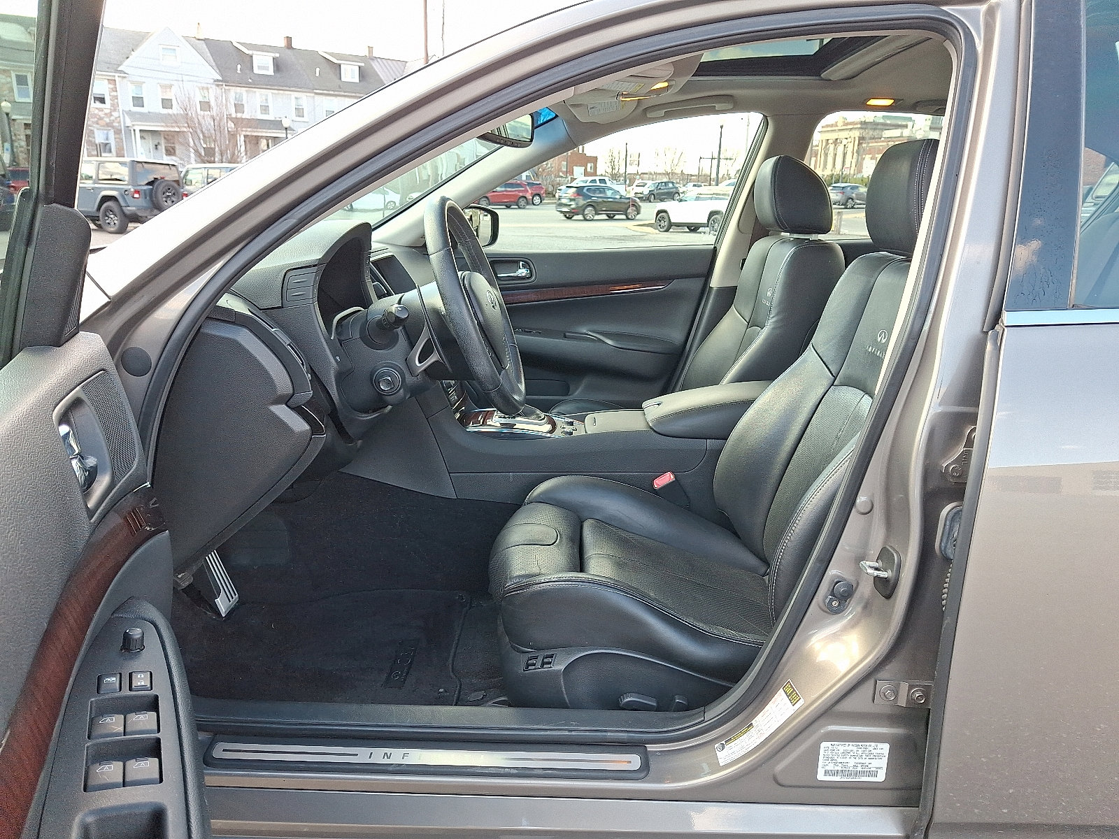 Used 2013 INFINITI G37 x w/ Premium Pkg AWD/4WD image 14