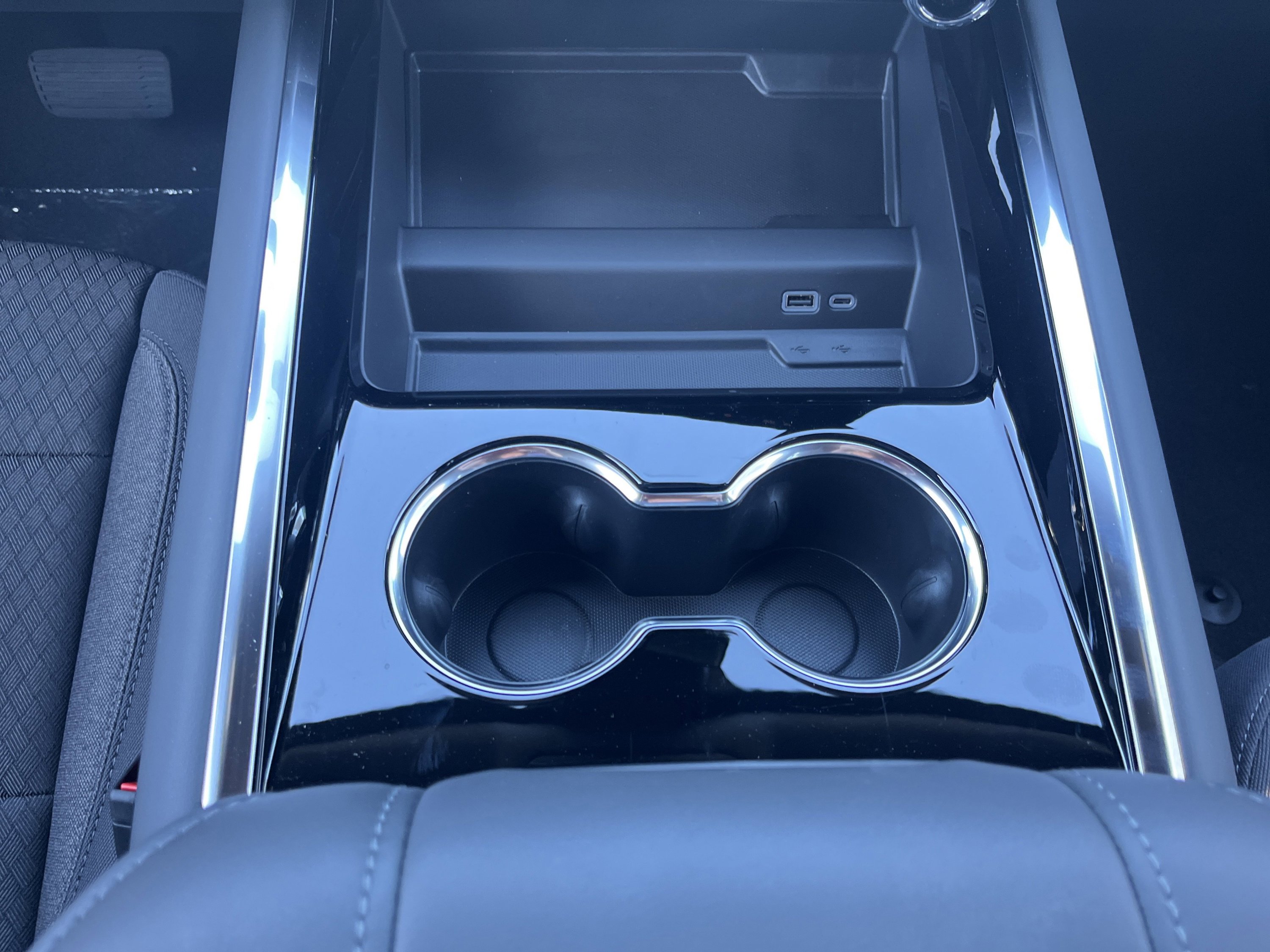 New 2026 Chevrolet Suburban LS image 28