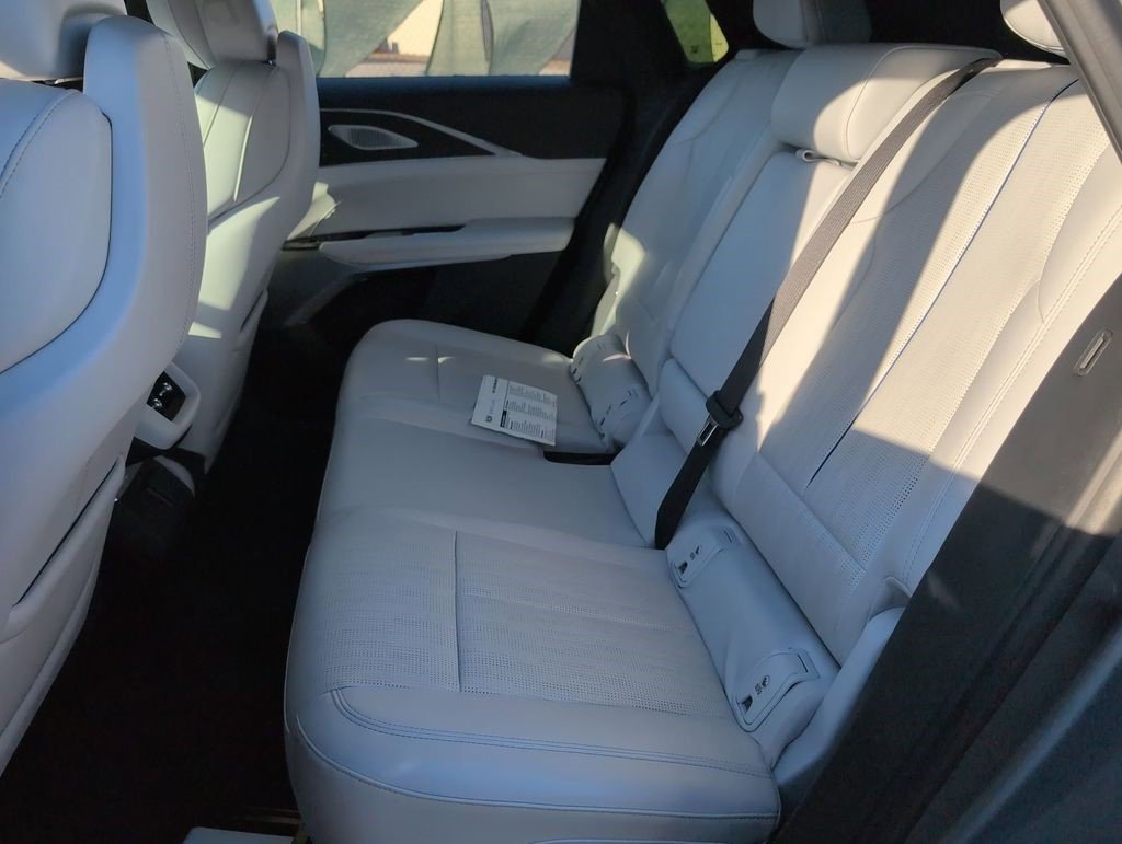 Certified 2023 Cadillac Lyriq 2WD image 24