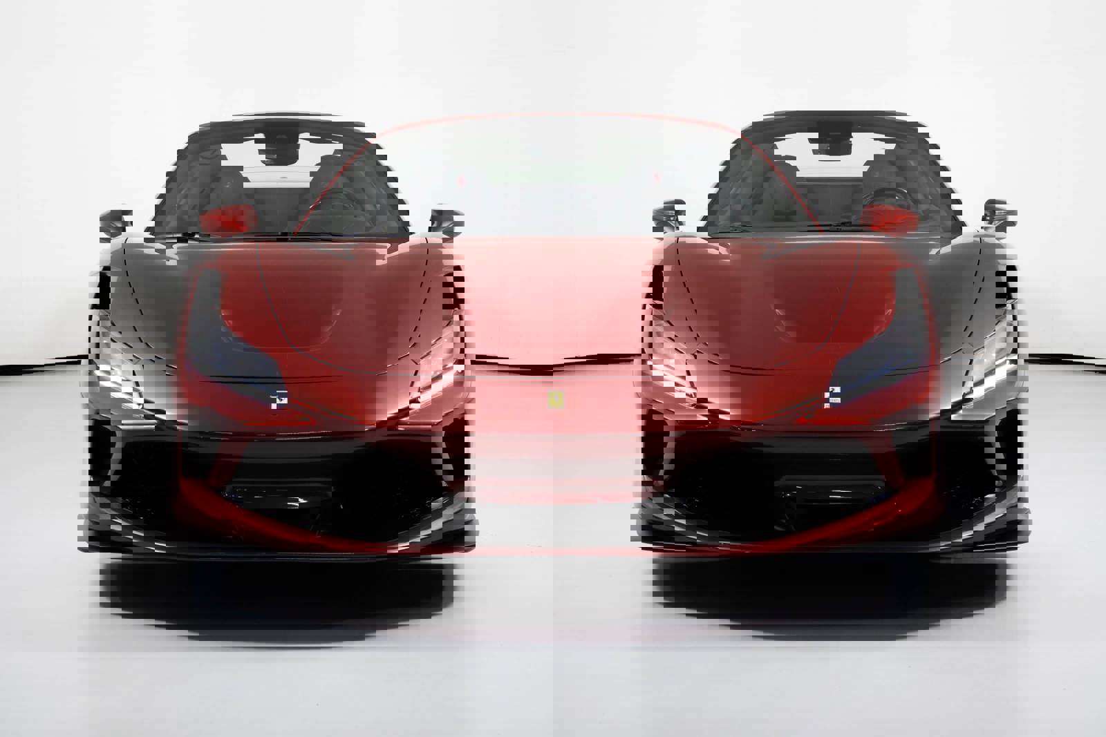 Used 2023 Ferrari F8 Spider image 24