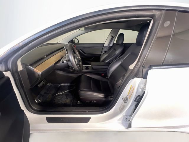 Used 2021 Tesla Model 3 Standard Range Plus RWD image 10