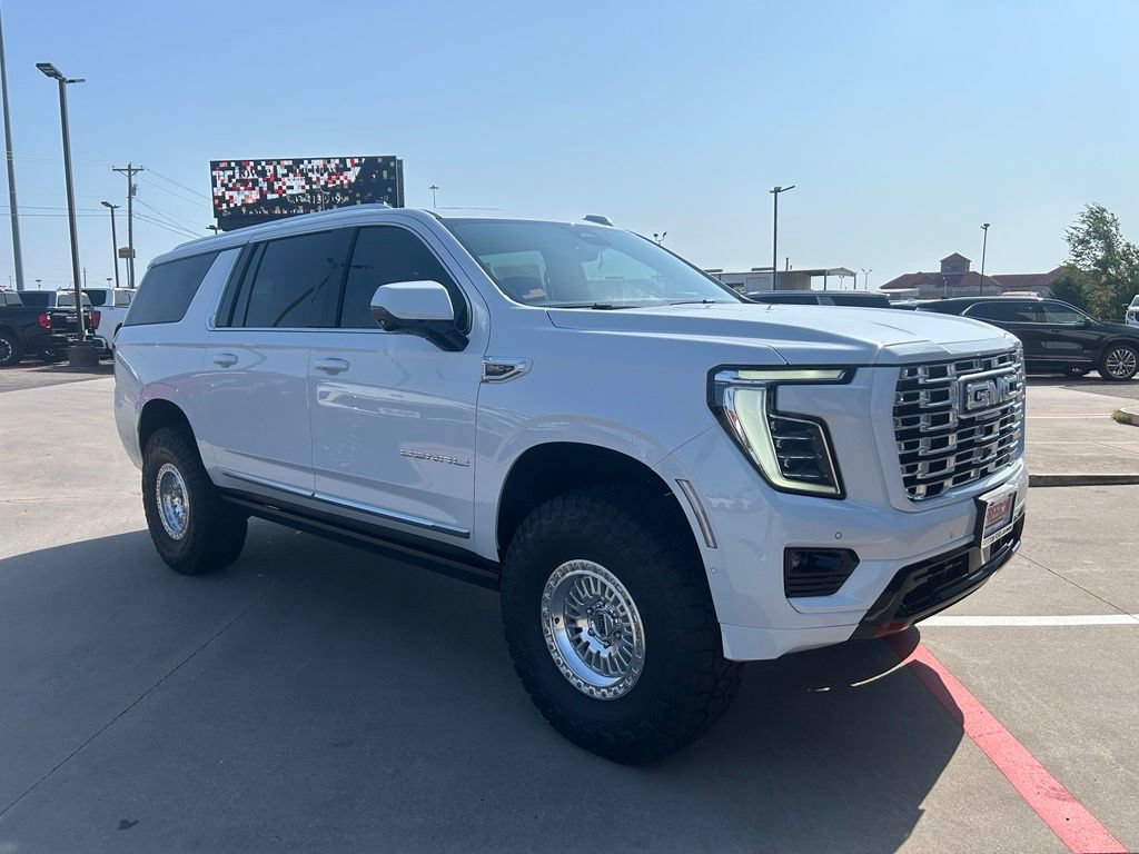New 2026 GMC Yukon XL Denali w/ Denali Reserve Package AWD/4WD image 8
