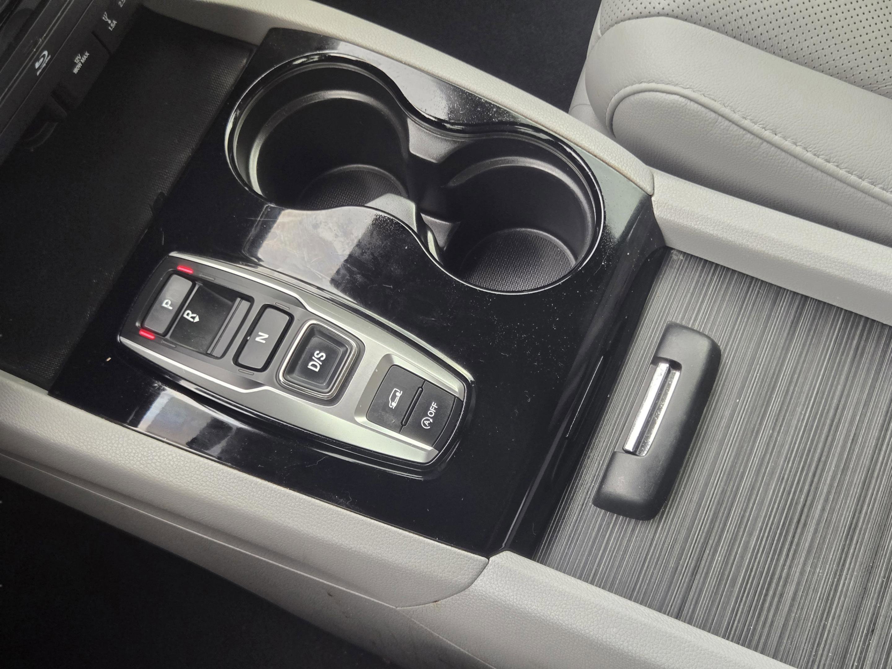 Used 2018 Honda Pilot Elite image 16