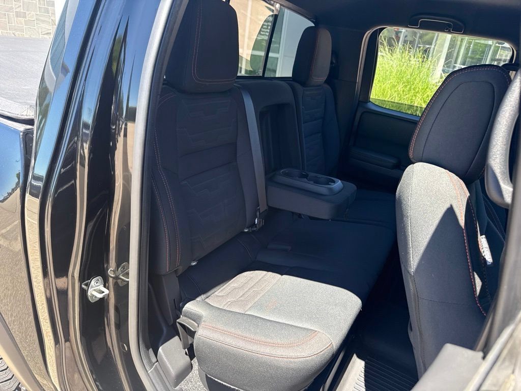 Used 2022 Nissan Frontier PRO-4X w/ Technology Package AWD/4WD image 19