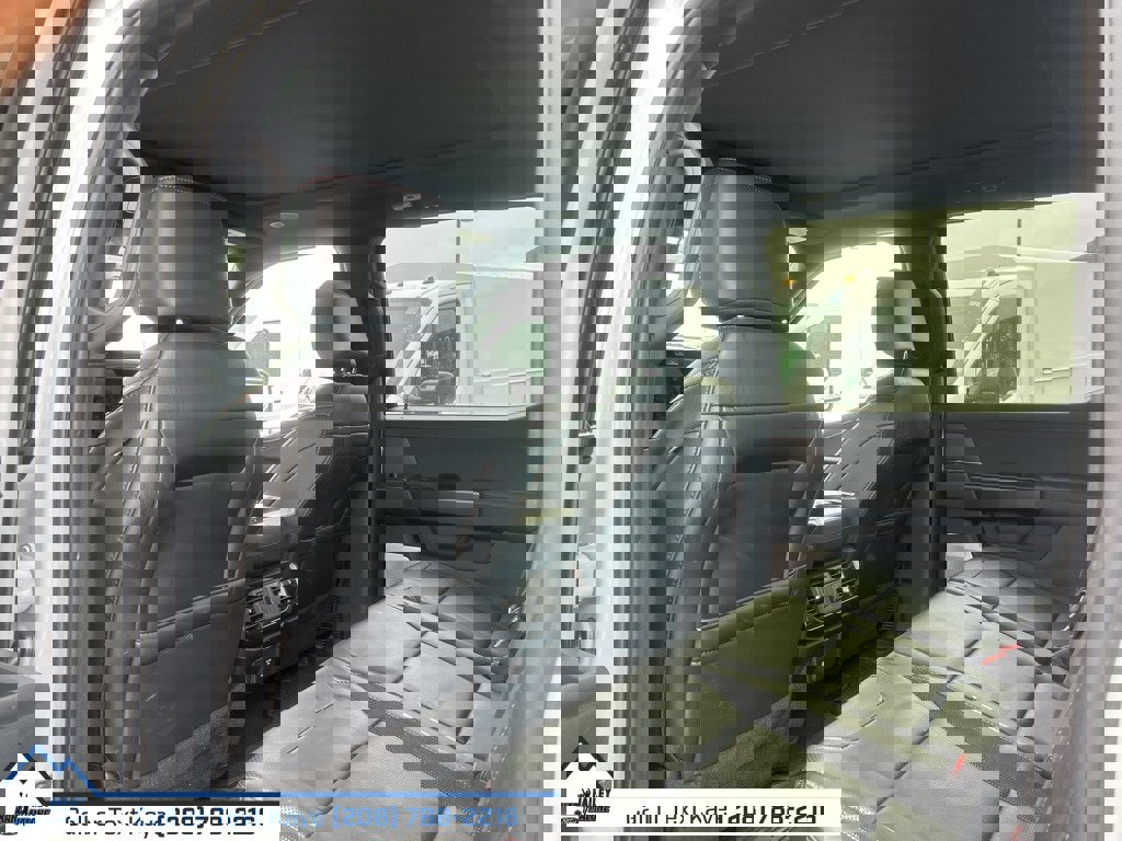 Used 2025 Ford F150 Raptor image 11