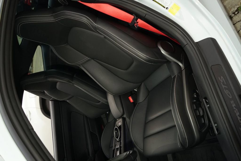 Used 2024 Porsche 911 Carrera GTS image 10