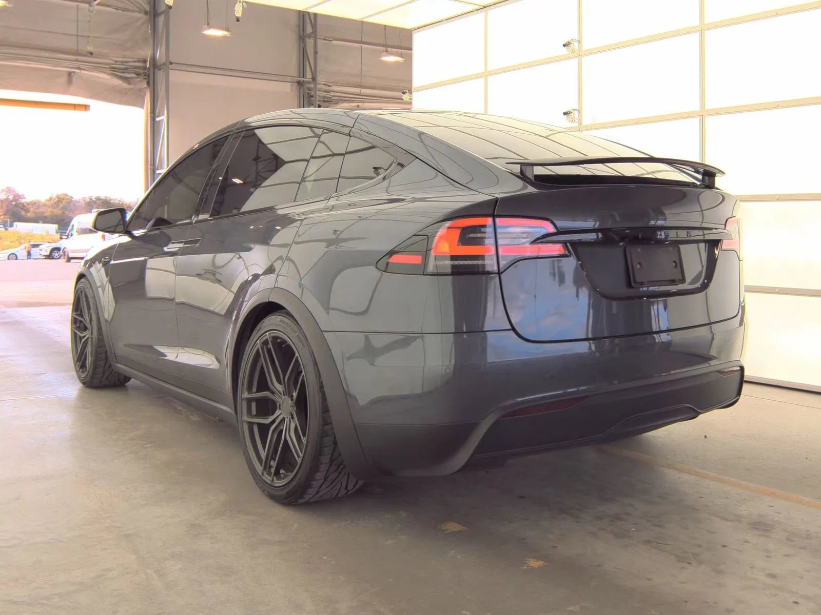 Used 2022 Tesla Model X Plaid image 19