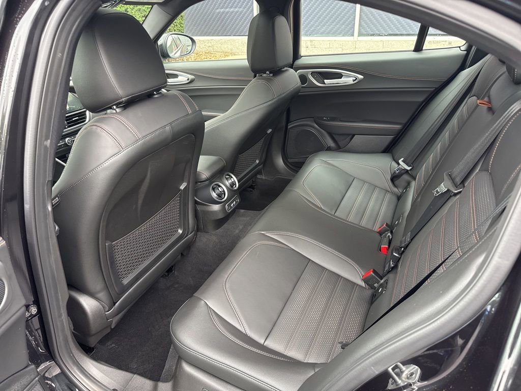 New 2025 Alfa Romeo Giulia AWD w/ Driving Assist Package image 17