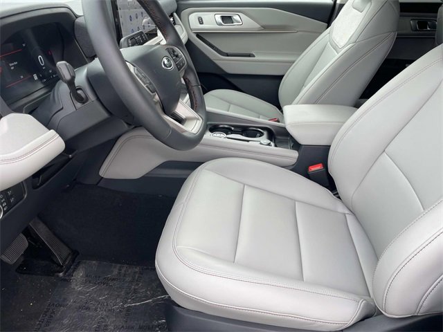 New 2025 Ford Explorer Active w/ Active Comfort Package image 15