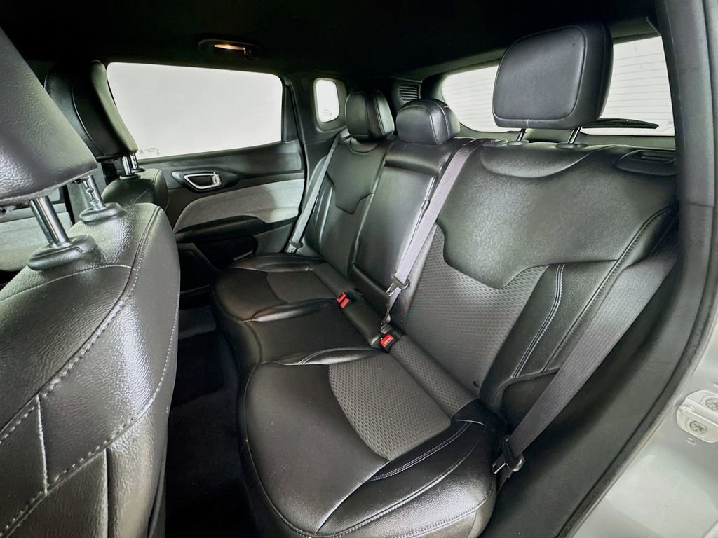 Certified 2024 Jeep Compass Latitude image 22