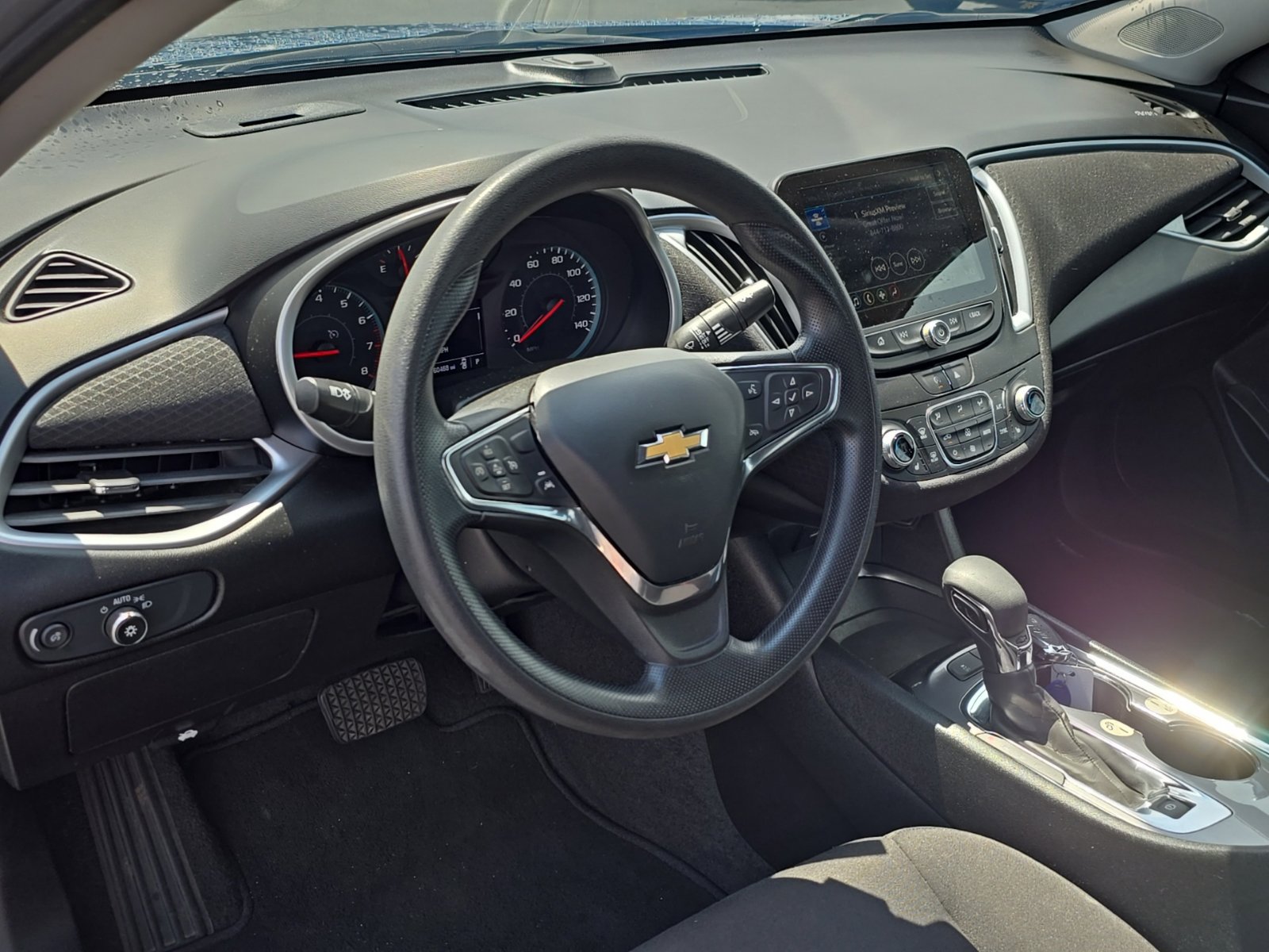Used 2024 Chevrolet Malibu LT FWD image 12