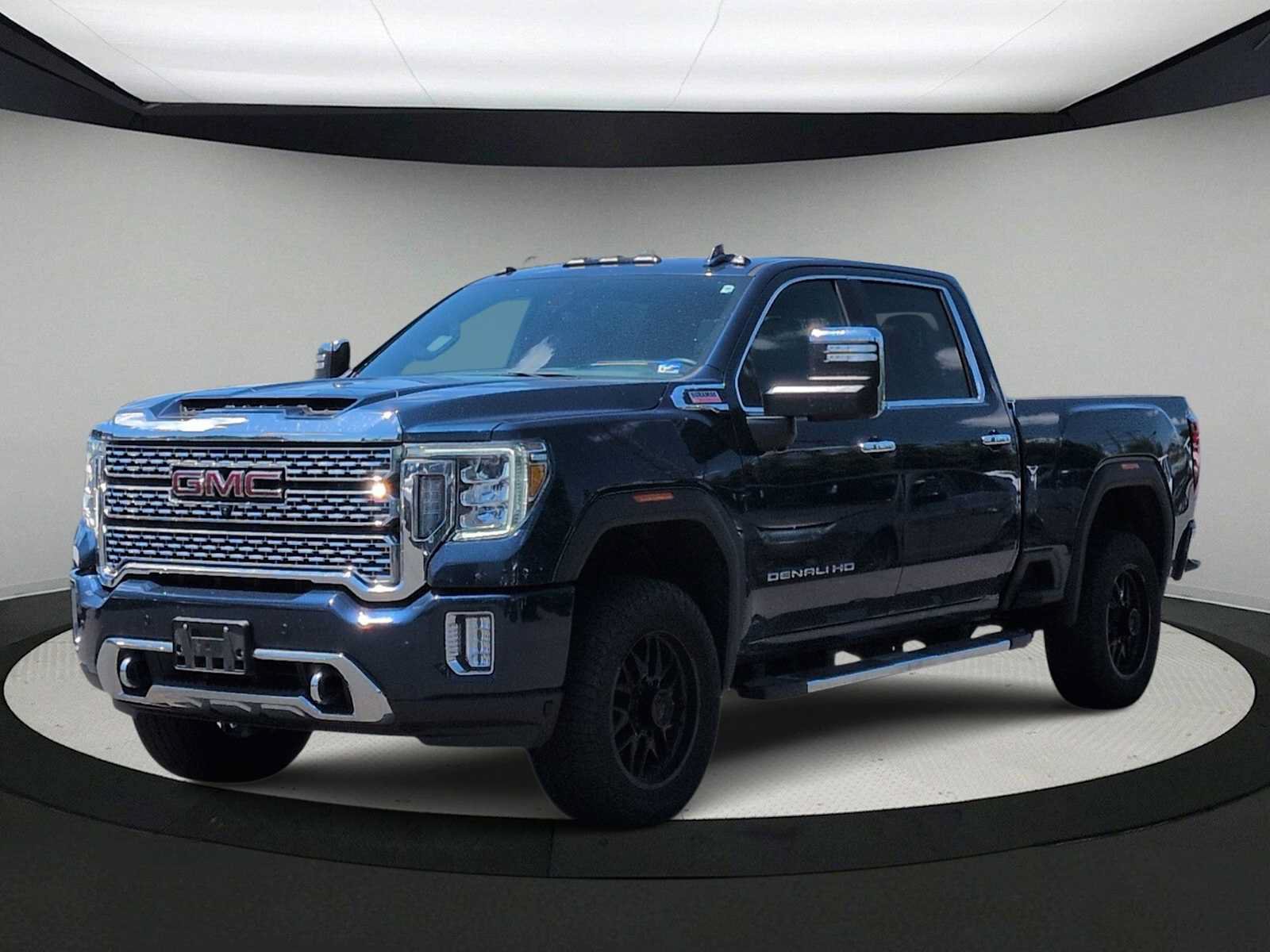 Used 2023 GMC Sierra 2500 Denali w/ Denali Ultimate Package AWD/4WD image 4