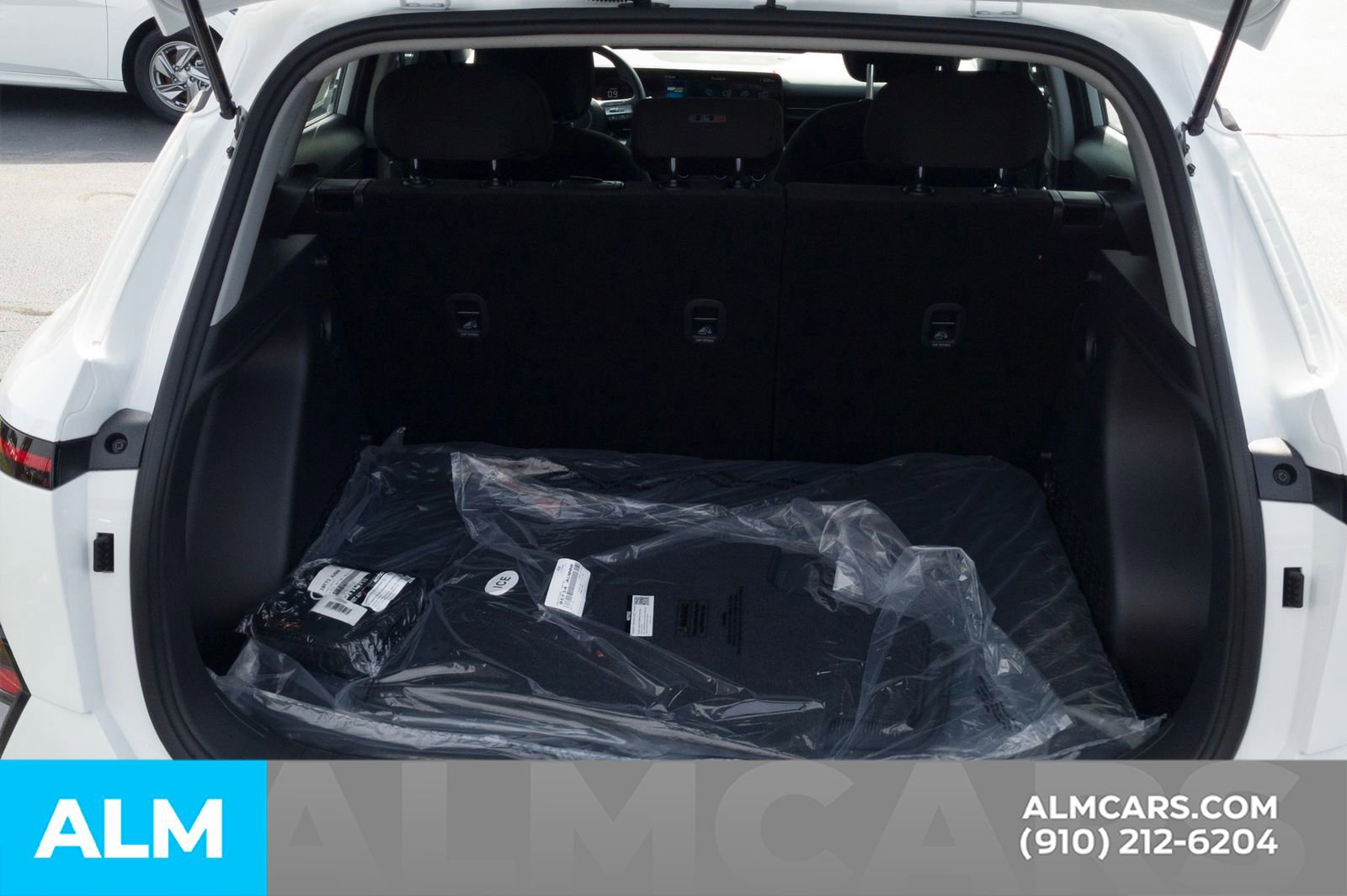 Certified 2026 Hyundai Kona SE image 8