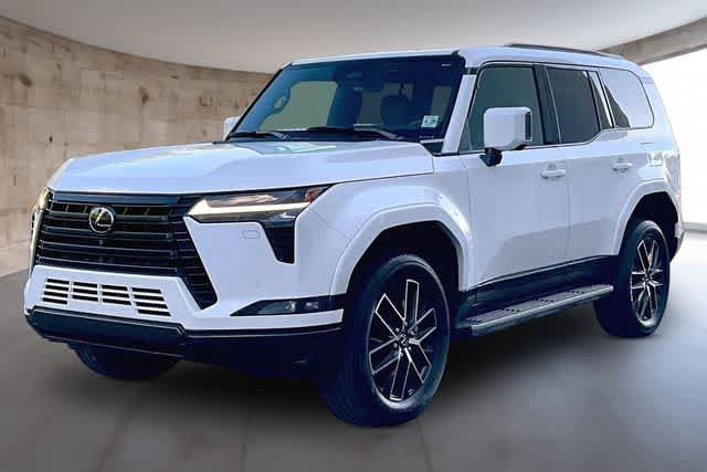 Used 2024 Lexus GX 550 w/ Cold Area Package AWD/4WD image 4