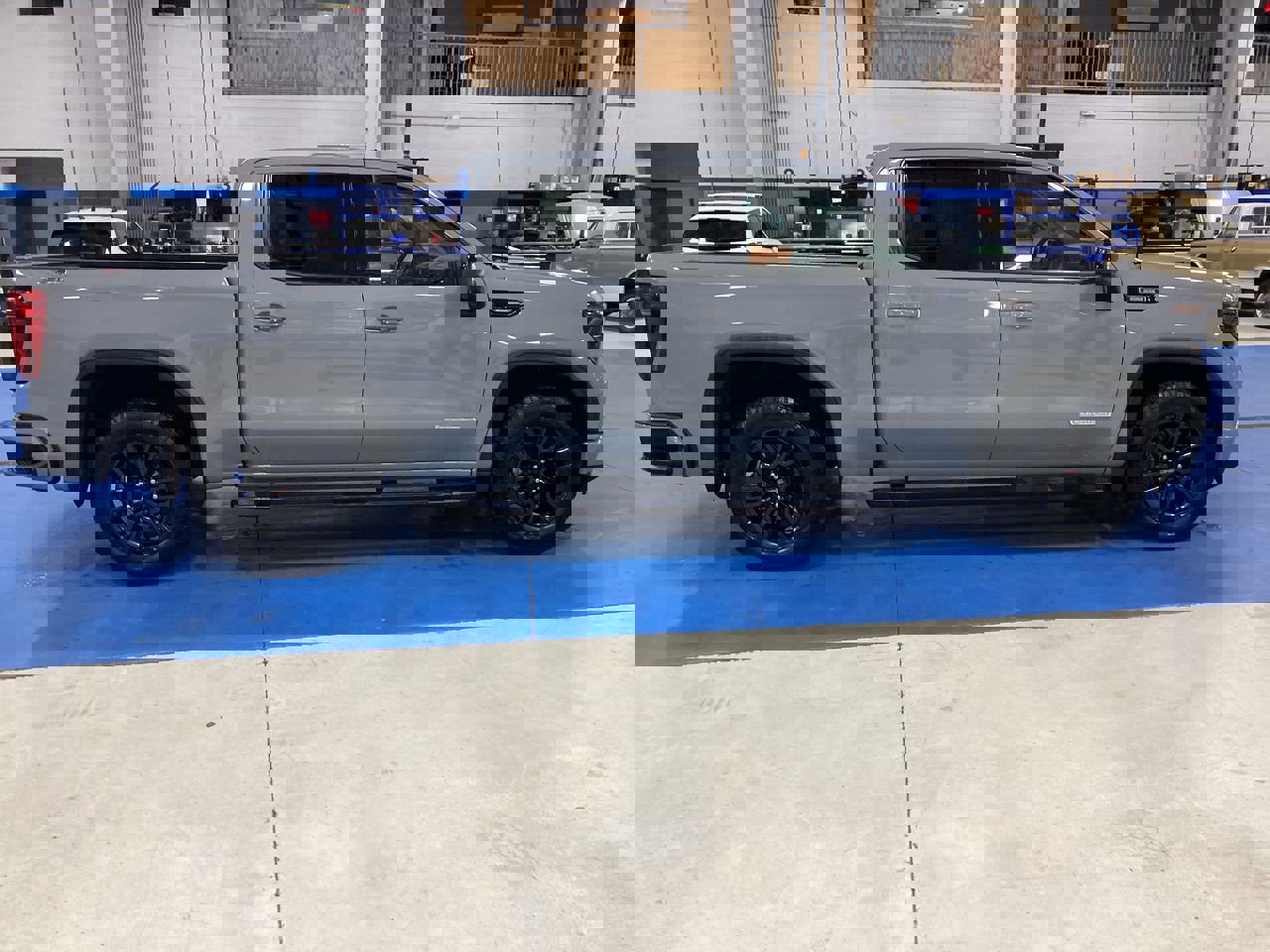 Used 2024 GMC Sierra 1500 Elevation w/ Elevation Premium Package image 8