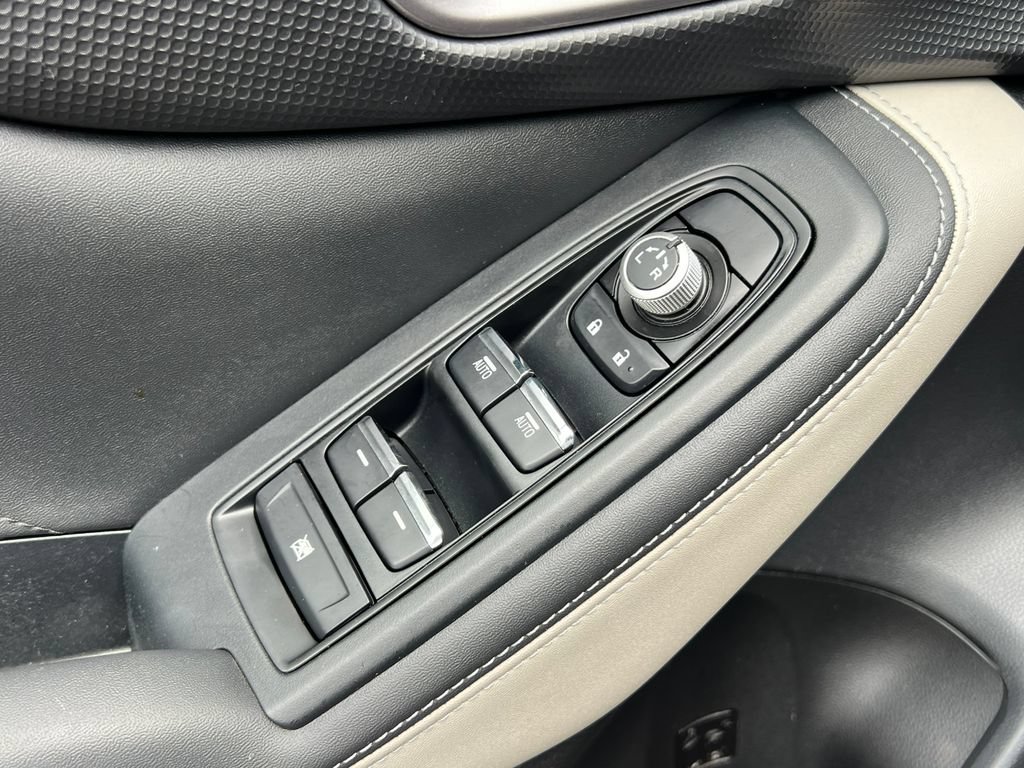 Used 2023 Subaru Forester Limited AWD/4WD image 16