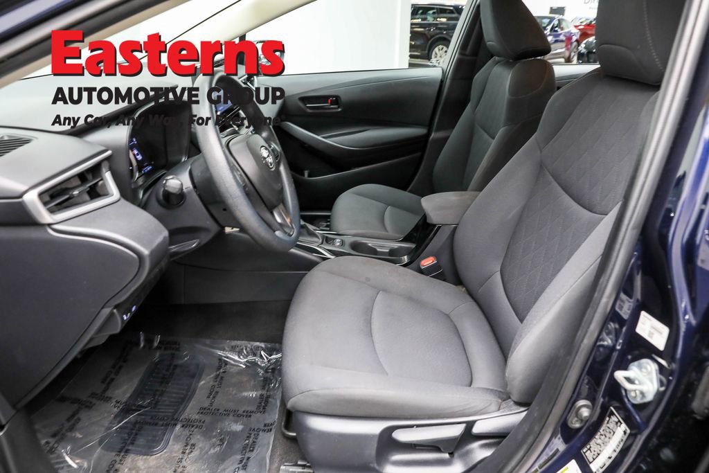 Used 2022 Toyota Corolla LE image 14