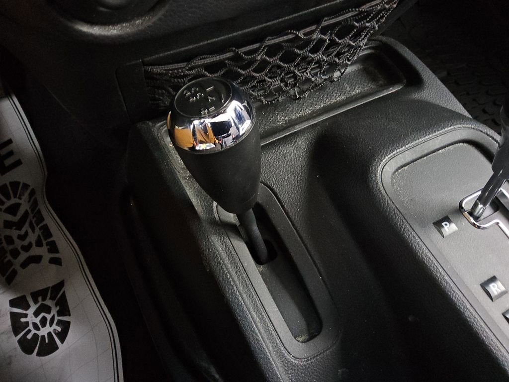 Used 2014 Jeep Wrangler Unlimited Sport w/ Quick Order Package 24S image 29